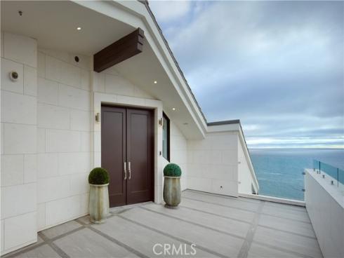 33 Bay Drive, Laguna Beach, CA