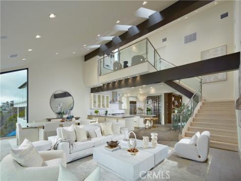 33 Bay Drive, Laguna Beach, CA