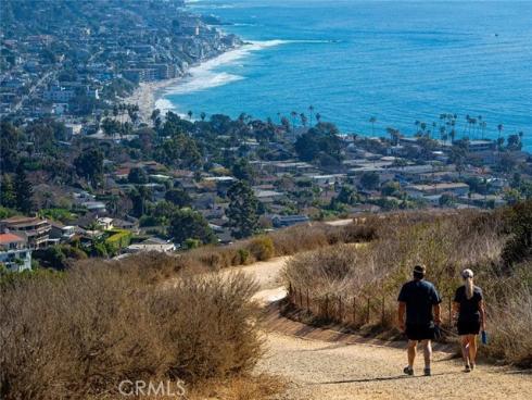 1445 Bluebird Canyon , Laguna Beach, CA