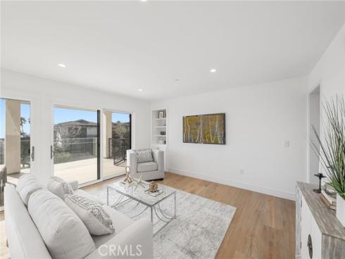 723 Balboa Avenue, Laguna Beach, CA