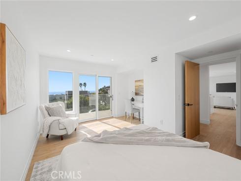 723 Balboa Avenue, Laguna Beach, CA