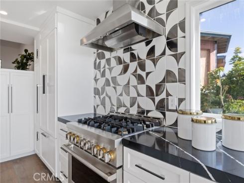 723 Balboa Avenue, Laguna Beach, CA