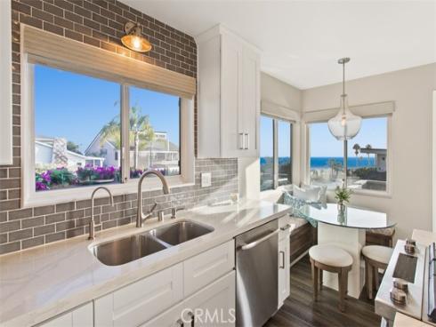 284  Chiquita  , Laguna Beach, CA