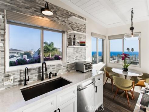 284  Chiquita  , Laguna Beach, CA