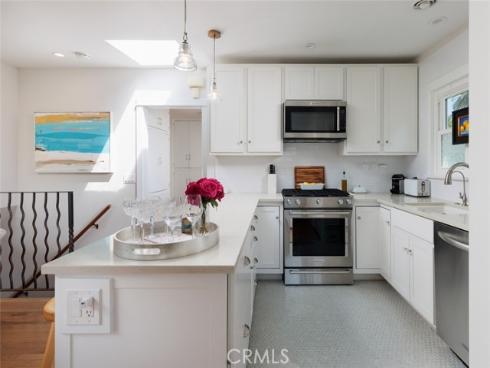31907  9th   Avenue, Laguna Beach, CA