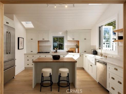 31927 Hayes Place, Laguna Beach, CA