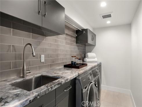 52 N Portola , Laguna Beach, CA