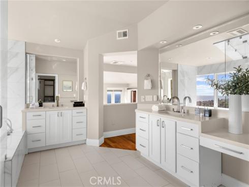 1076 Skyline Drive, Laguna Beach, CA