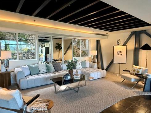 686 Diamond Street , Laguna Beach, CA