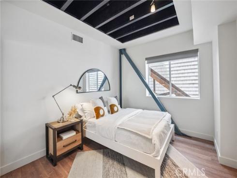 686 Diamond Street , Laguna Beach, CA