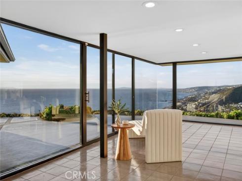 100 Vista Del Sol , Laguna Beach, CA