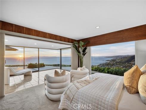 100 Vista Del Sol , Laguna Beach, CA