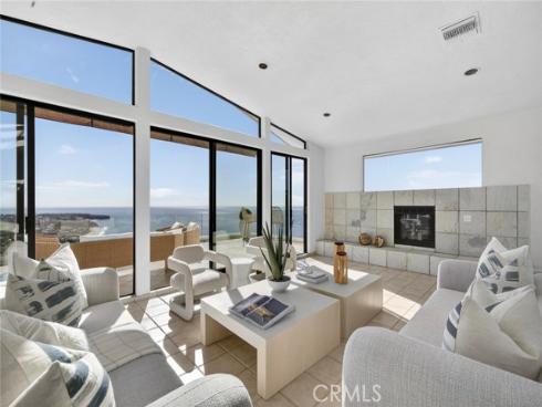 100 Vista Del Sol , Laguna Beach, CA