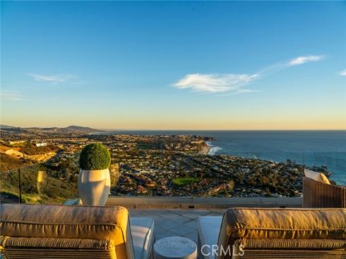 100 Vista Del Sol , Laguna Beach, CA