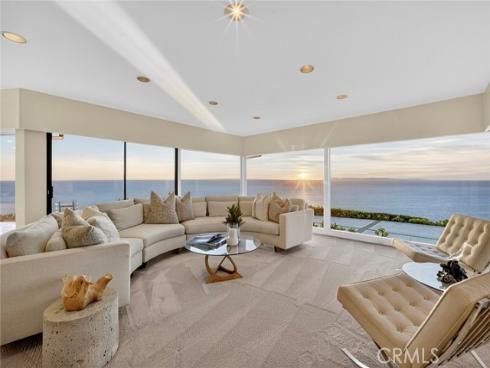 100 Vista Del Sol , Laguna Beach, CA