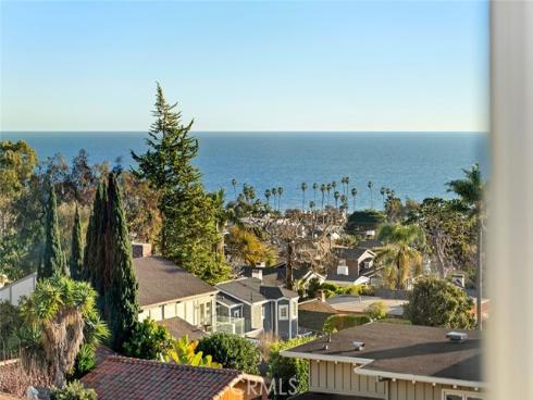 522 High Drive , Laguna Beach, CA