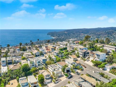 1071 Oro Street, Laguna Beach, CA