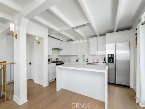 1071 Oro Street, Laguna Beach, CA