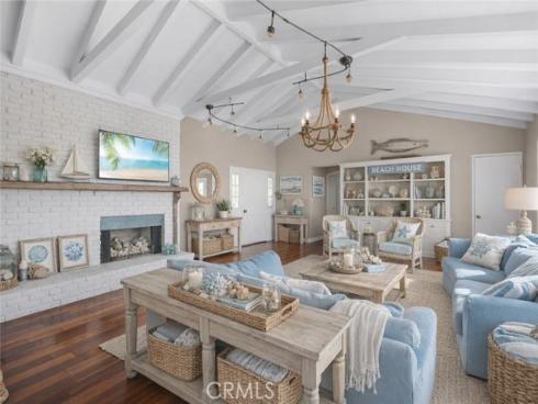 2 N Vista De La Luna  , Laguna Beach, CA