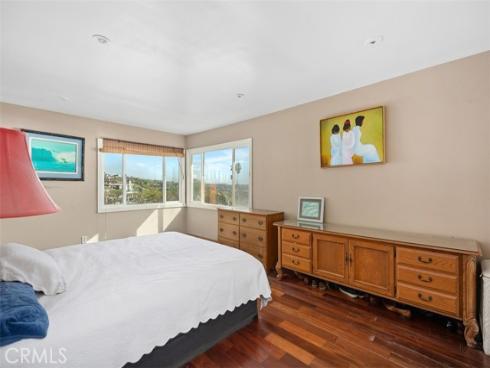 2 N Vista De La Luna  , Laguna Beach, CA