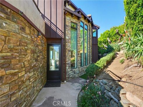 2590 Iris , Laguna Beach, CA