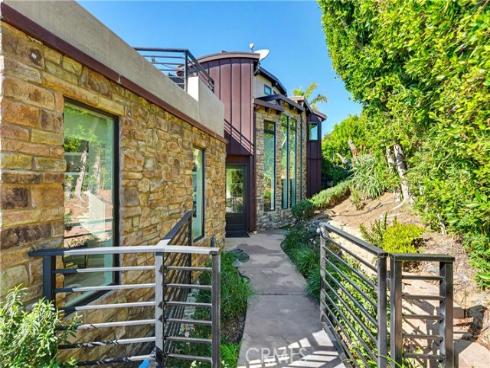 2590 Iris , Laguna Beach, CA