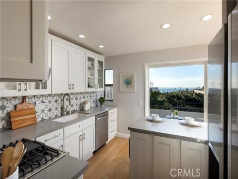 1077 Tia Juana , Laguna Beach, CA