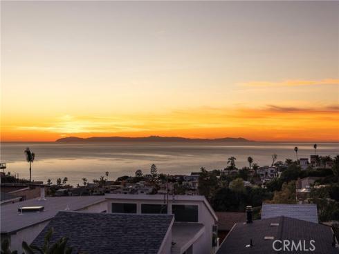 1077 Tia Juana , Laguna Beach, CA