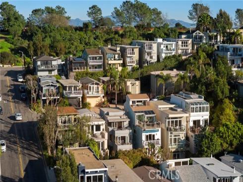 1077 Tia Juana , Laguna Beach, CA