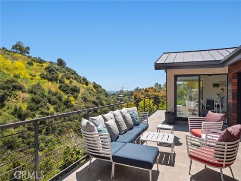 1435 Cerritos Drive, Laguna Beach, CA