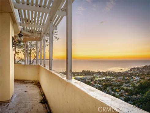 641 Canyon View Drive, Laguna Beach, CA