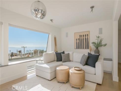 274  Grandview  , Laguna Beach, CA