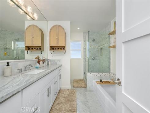 274  Grandview  , Laguna Beach, CA