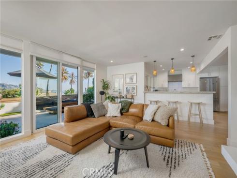 274  Grandview  , Laguna Beach, CA