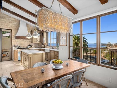 2100 Crestview Drive