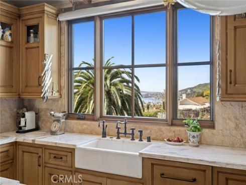 2100  Crestview   Drive, Laguna Beach, CA