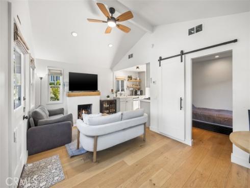 389  Park  , Laguna Beach, CA