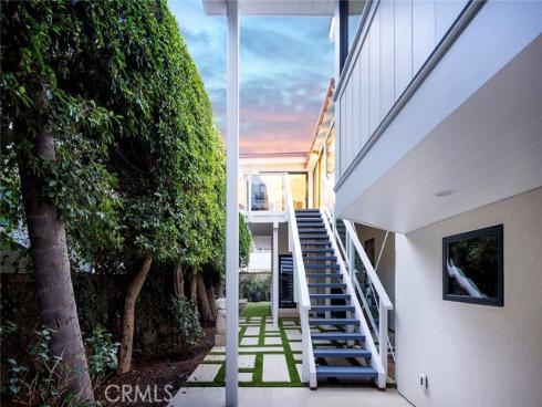32  Emerald Bay  , Laguna Beach, CA