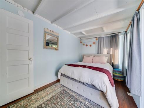 478  Saint Anns  , Laguna Beach, CA