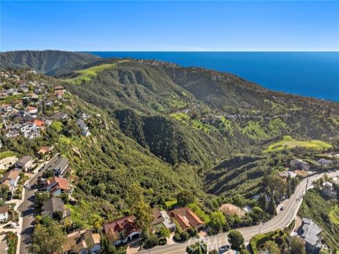 2555  Temple Hills   Drive, Laguna Beach, CA