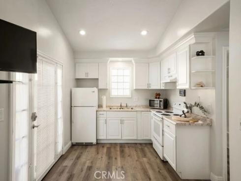 541  Oak Street  , Laguna Beach, CA