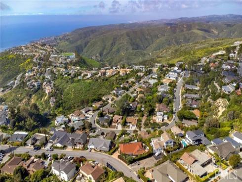 3083  Cresta  , Laguna Beach, CA