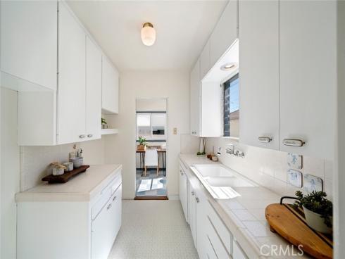 397  Poplar   Street, Laguna Beach, CA