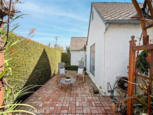 397  Poplar   Street, Laguna Beach, CA