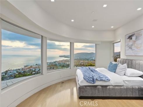 900  Gainsborough   Drive, Laguna Beach, CA