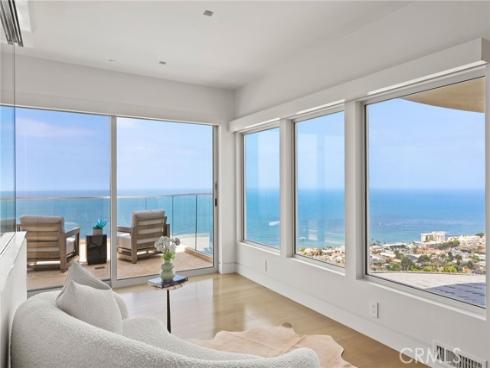 900  Gainsborough   Drive, Laguna Beach, CA