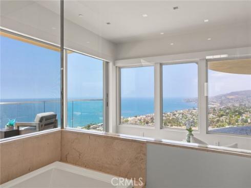 900  Gainsborough   Drive, Laguna Beach, CA