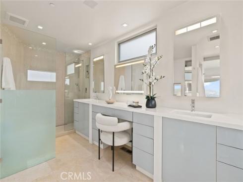 900  Gainsborough   Drive, Laguna Beach, CA