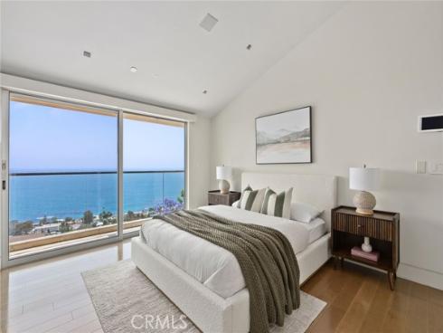 900  Gainsborough   Drive, Laguna Beach, CA