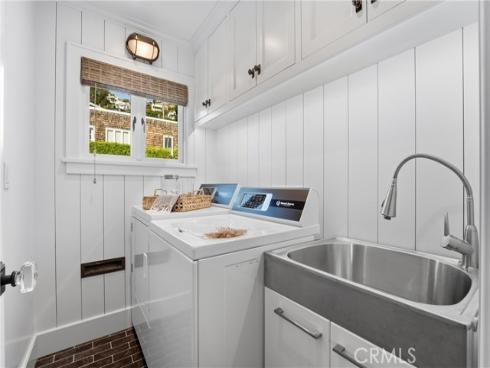 2115  Catalina  , Laguna Beach, CA